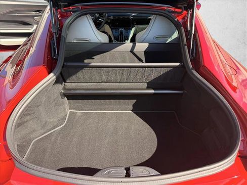 Used 2025 Aston Martin V8 Vantage image 12