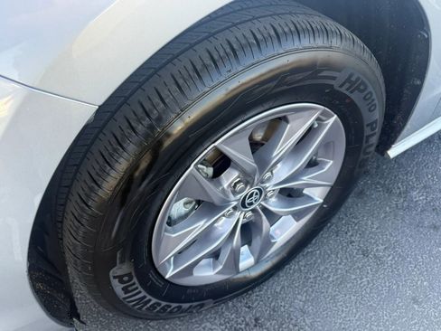 Used 2024 Toyota Sienna XLE image 34