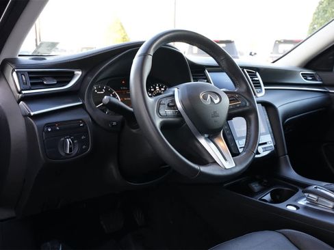 Certified 2025 INFINITI QX50 Luxe image 15