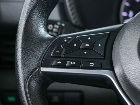 Used 2025 Nissan Sentra SV FWD image 13