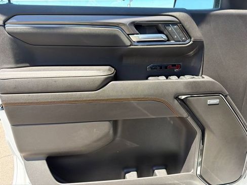 Used 2023 GMC Sierra 1500 AT4 AWD/4WD image 18