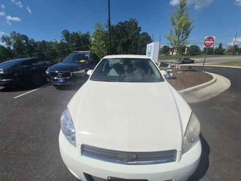 Used 2007 Chevrolet Impala LT FWD image 4