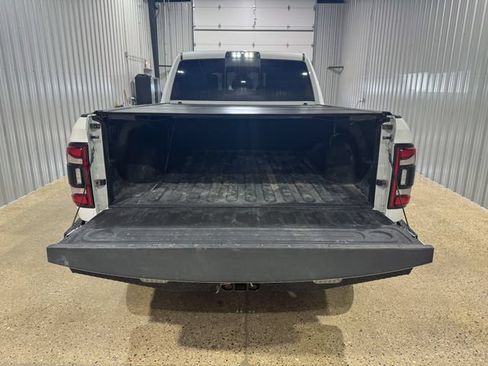 Used 2021 RAM 2500 Laramie w/ Night Edition AWD/4WD image 5