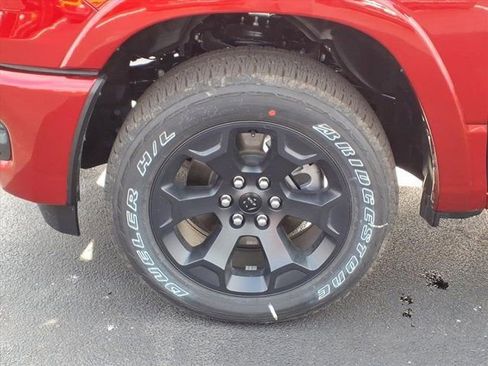 New 2026 RAM 1500 4x4 Crew Cab image 22