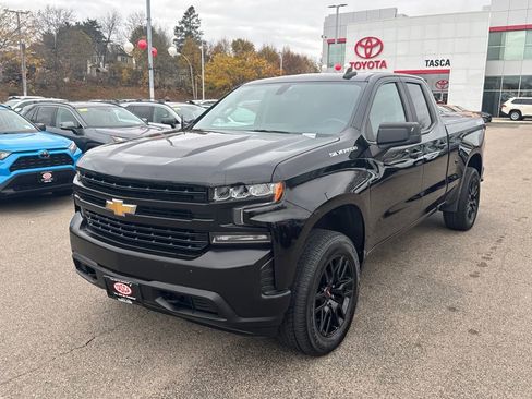 Used 2020 Chevrolet Silverado 1500 LT w/ Trailering Package image 3