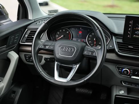 Used 2023 Audi Q5 2.0T Premium w/ Convenience Package AWD/4WD image 26