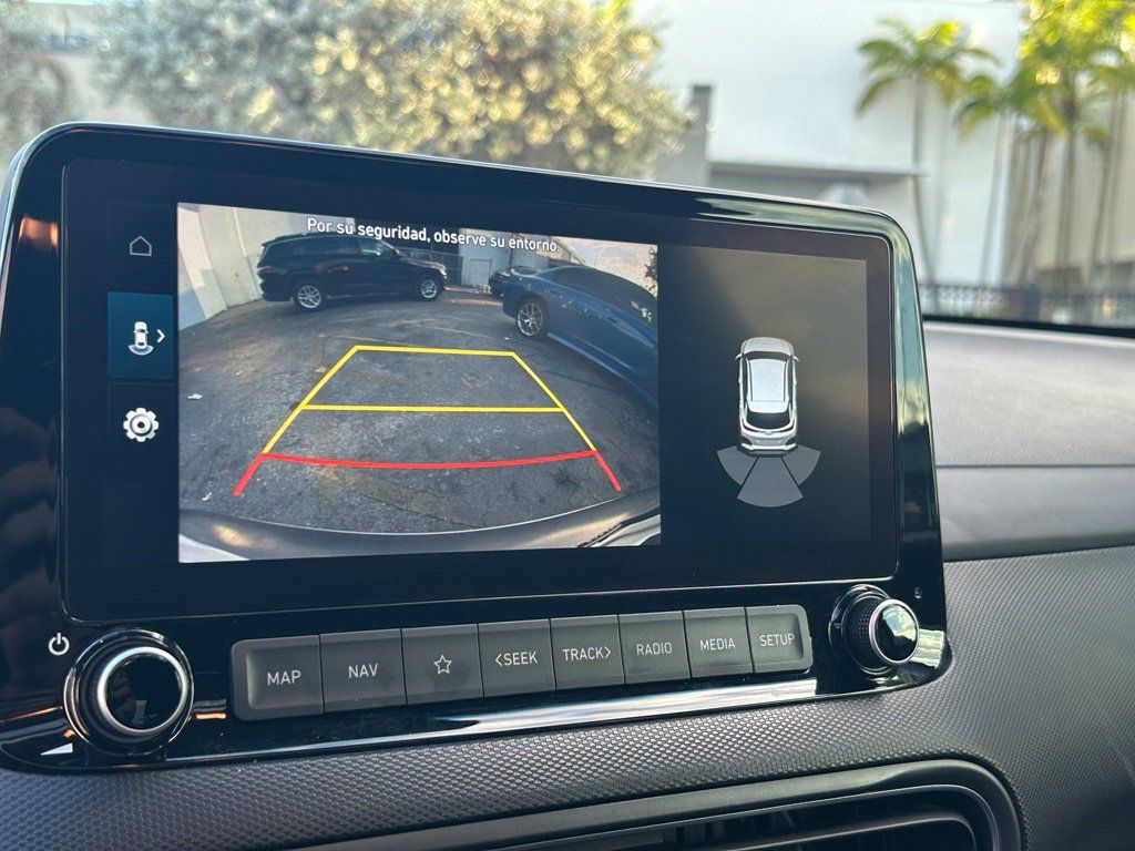 Used 2022 Hyundai Kona Limited FWD image 26