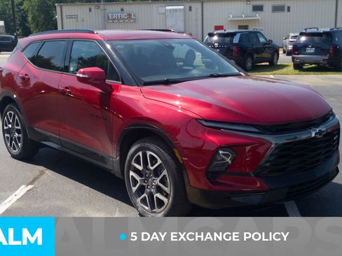 Used 2025 Chevrolet Blazer RS FWD image 4