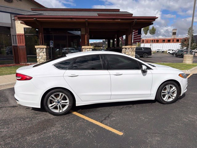 Used 2018 Ford Fusion SE w/ Fusion SE Technology Package FWD image 18