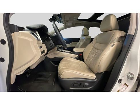 Used 2020 Nissan Murano Platinum w/ Cargo Package image 11