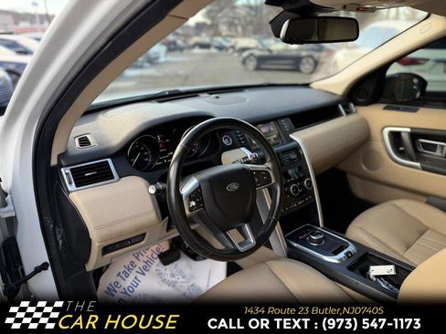 Used 2017 Land Rover Discovery Sport HSE image 11