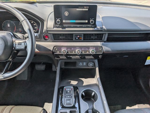 Used 2025 Honda Pilot Sport image 7