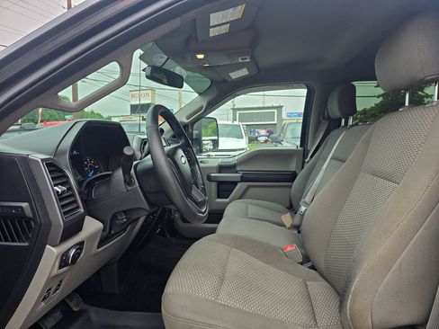 Used 2018 Ford F150 XLT w/ Equipment Group 302A Luxury AWD/4WD image 12