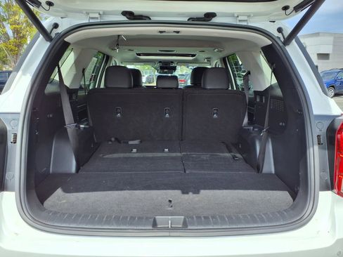 Used 2024 Hyundai Palisade SEL FWD image 31