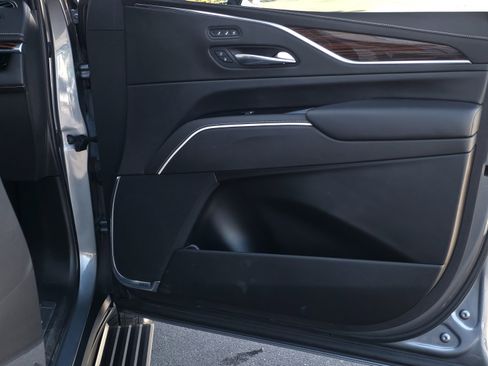 Used 2021 Cadillac Escalade Premium Luxury w/ Driver Assist Tech Package image 42