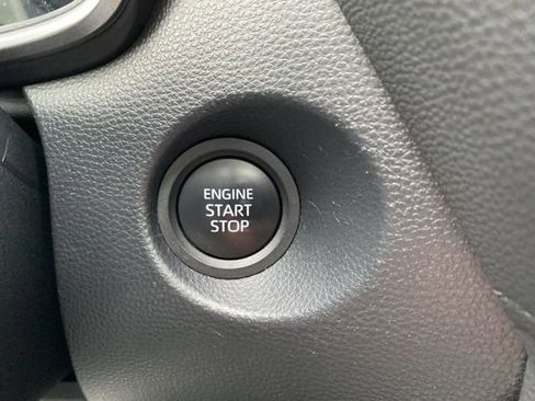 Certified 2024 Toyota Corolla Cross XLE image 10