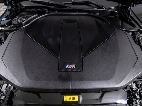 Used 2025 BMW i5 M60 w/ Executive Package image 44