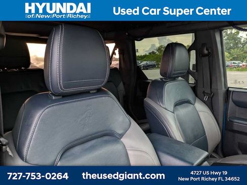 Used 2022 Ford Bronco Outer Banks AWD/4WD image 6