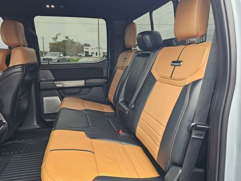 Used 2024 Ford F450 Platinum w/ FX4 Off-Road Package image 30