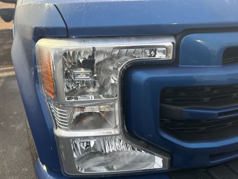 Used 2022 Ford F250 Lariat image 5