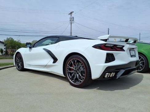 New 2026 Chevrolet Corvette Stingray Convertible w/ Z51 Performance Package RWD image 7