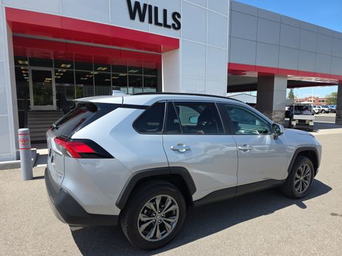 Used 2023 Toyota RAV4 Limited AWD/4WD image 5