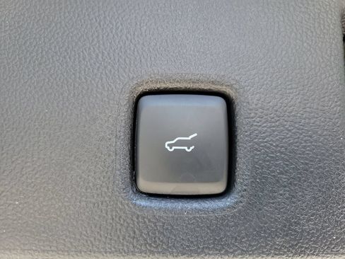 Certified 2025 Ford Escape ST-Line w/ Tech Pack #1 FWD image 7