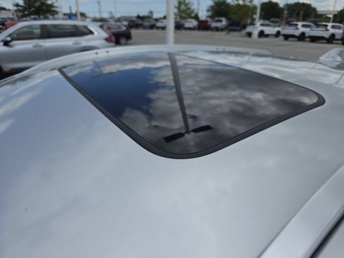 Used 2016 Honda HR-V EX-L image 14