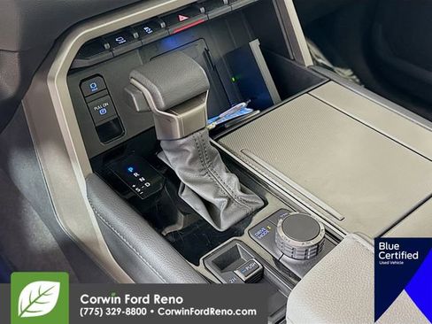 Used 2024 Toyota Sequoia Limited image 21