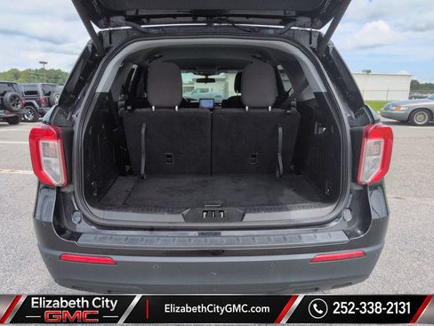 Used 2023 Ford Explorer XLT AWD/4WD image 21