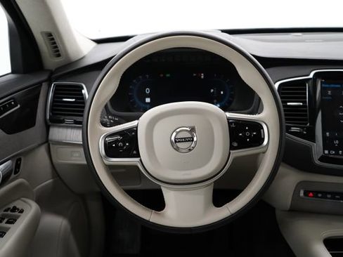 Used 2025 Volvo XC90 B6 Ultra w/ Lounge Package AWD/4WD image 17