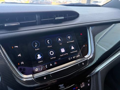 Used 2024 Cadillac XT6 Sport w/ Technology Package AWD/4WD image 16