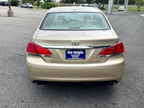 Used 2011 Toyota Avalon FWD image 5