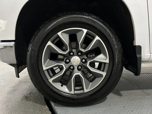Used 2023 Chevrolet Silverado 1500 LT image 30