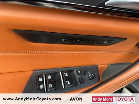 Used 2018 BMW M5 image 10