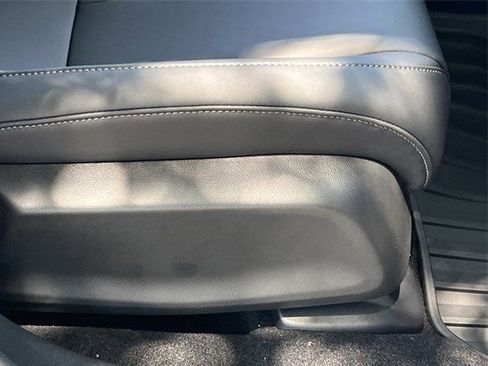 Used 2025 Acura ADX AWD image 31