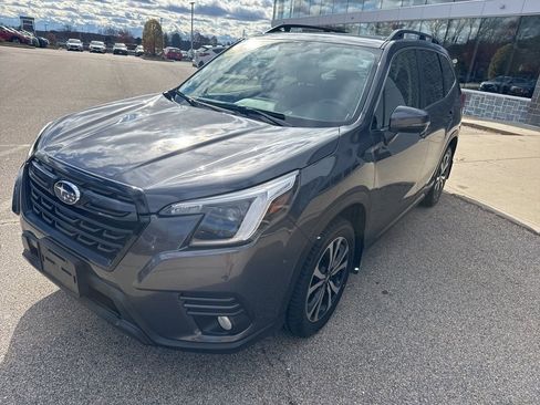 Used 2023 Subaru Forester Limited image 5