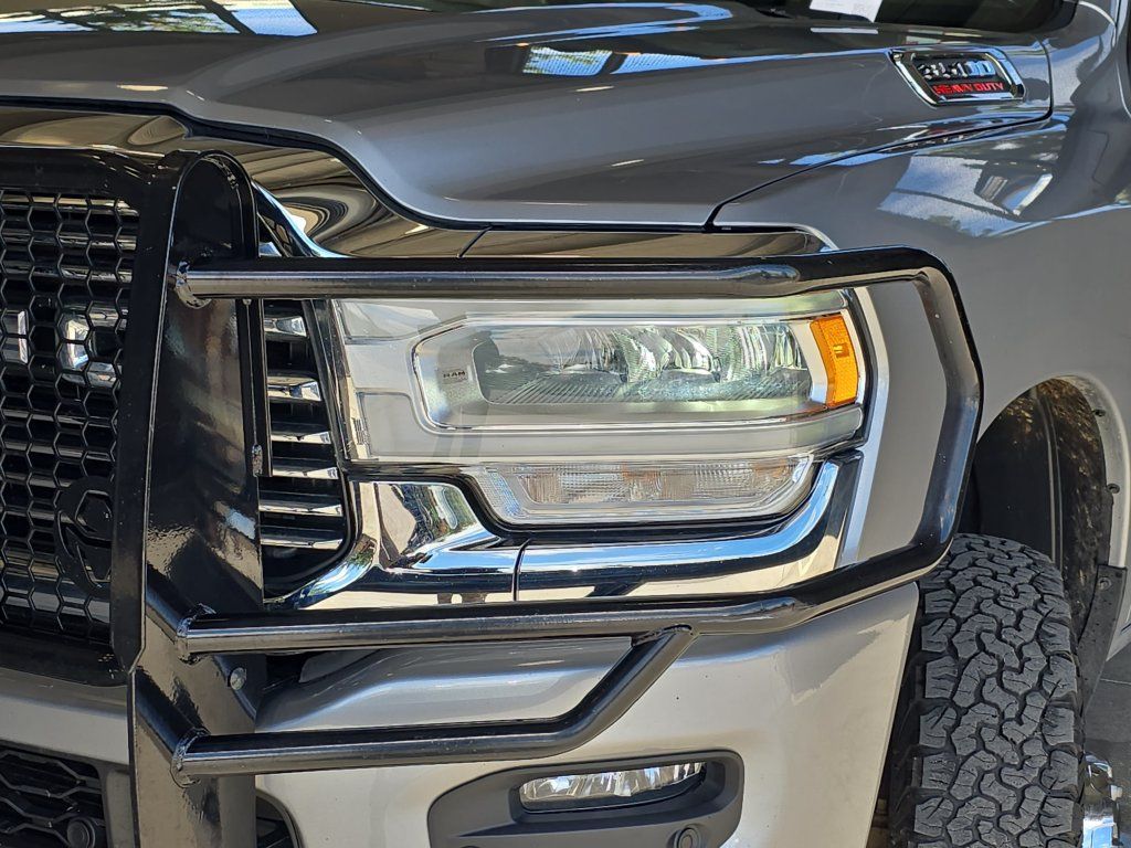 Used 2023 RAM 3500 Laramie AWD/4WD image 31