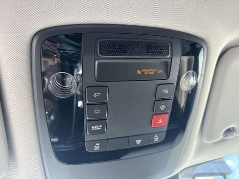 New 2026 Kia Carnival LX image 35