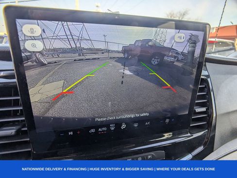 Used 2023 Ford Transit 350 XLT image 26