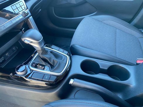 Used 2025 Kia Seltos S image 41