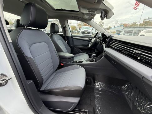 New 2026 Volkswagen Jetta SE image 23