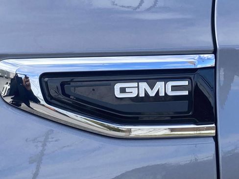 Used 2021 GMC Yukon SLT w/ SLT Luxury Plus Package image 13