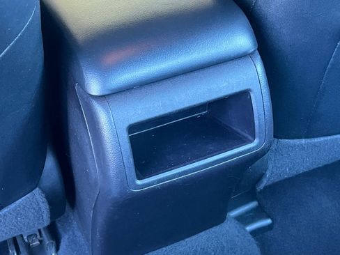 Used 2016 Toyota Camry SE image 15