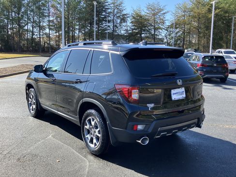 Certified 2023 Honda Passport TrailSport image 8