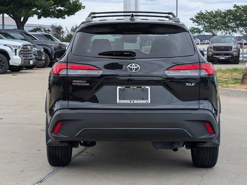 Certified 2024 Toyota Corolla Cross XLE w/ Convenience Package FWD image 6