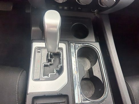 Used 2021 Toyota Tundra SR5 AWD/4WD image 11