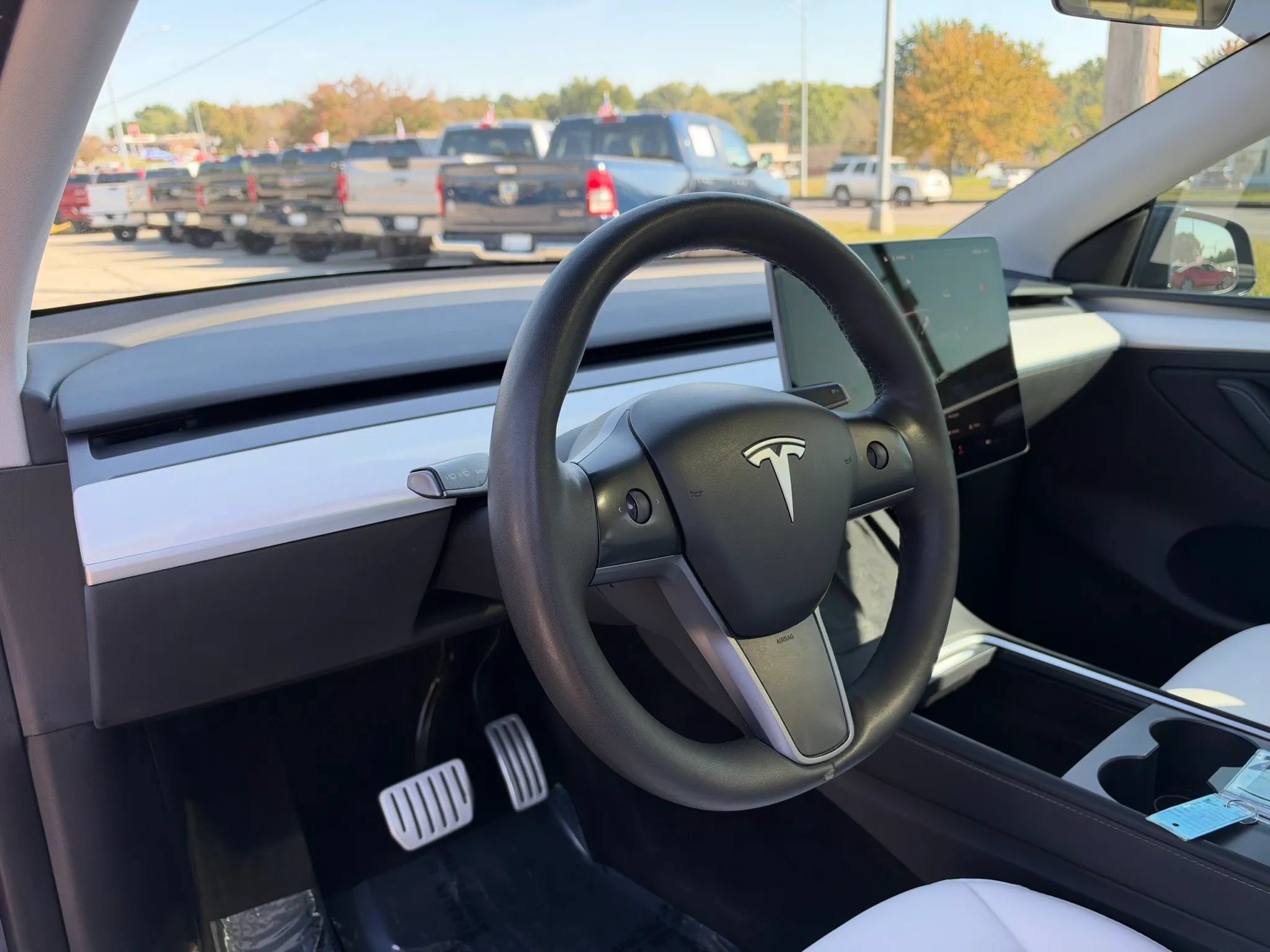 Used 2023 Tesla Model Y Performance AWD/4WD image 15