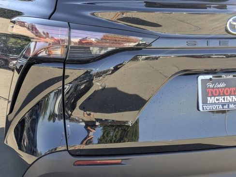 Used 2024 Toyota Sienna LE w/ LE Plus Package image 7