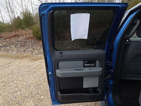 Used 2013 Ford F150 XLT w/ XLT Chrome Pkg image 12